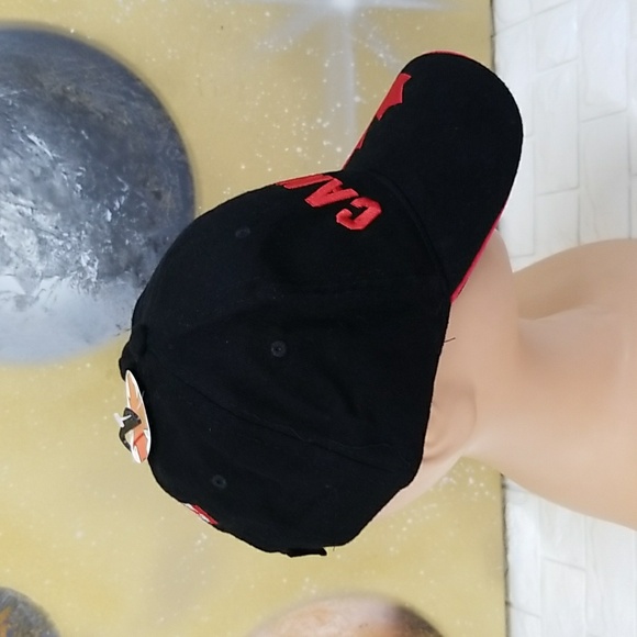 Canadian Maple Leaf Baseball Cap - Picture 2 of 7